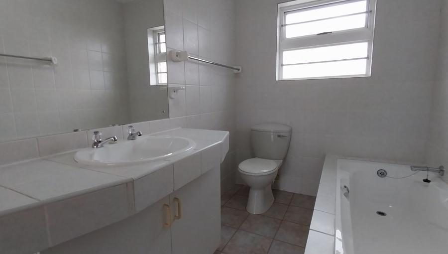 4 Bedroom Property for Sale in Bettys Bay Western Cape